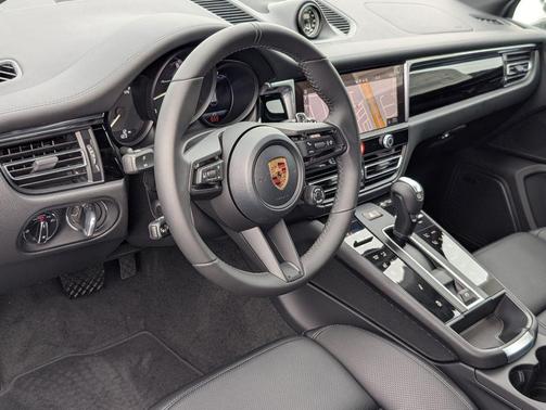 2026 Porsche Macan T