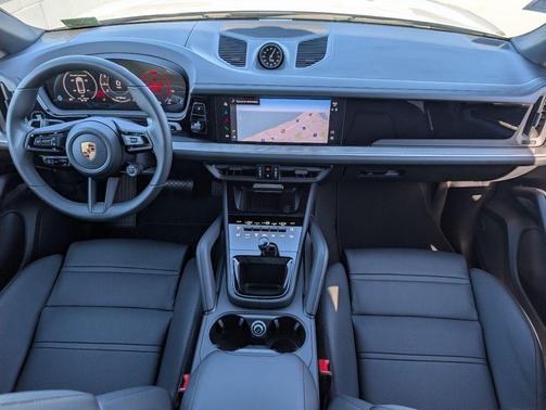 Chromite Black Metallic 2026 Porsche Cayenne Cayenne