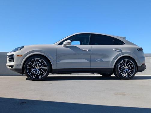 Chromite Black Metallic 2026 Porsche Cayenne Cayenne