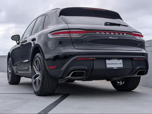 2025 Porsche Macan 