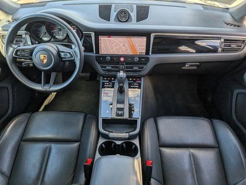 2024 Porsche Macan 