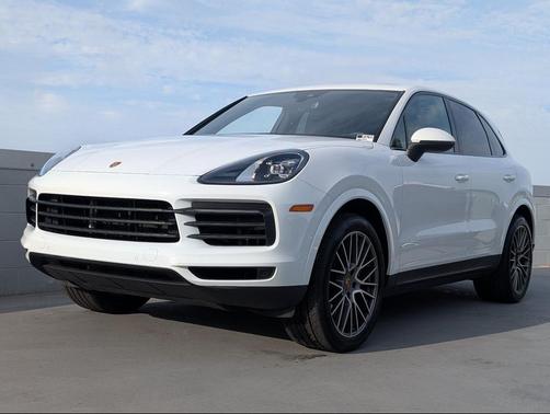 2023 Porsche Cayenne Platinum Edition