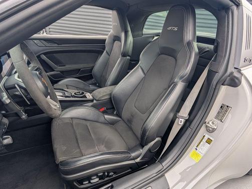 2022 Porsche 911 Targa 4 GTS