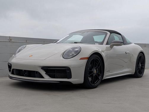 2022 Porsche 911 Targa 4 GTS