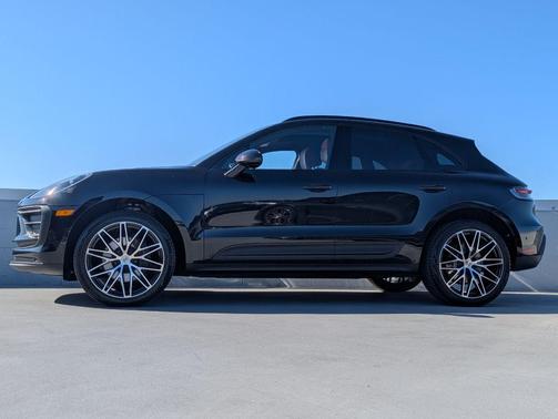 2023 Porsche Macan 