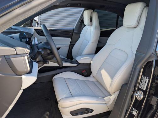 2026 Porsche Macan GTS