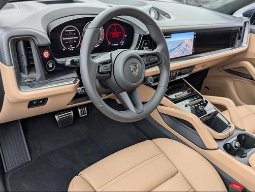 2025 Porsche Cayenne Turbo