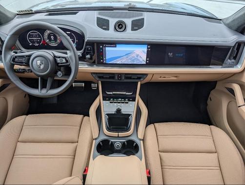 2025 Porsche Cayenne Turbo