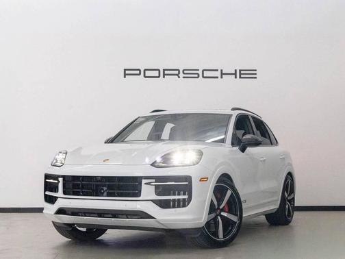 2026 Porsche Cayenne GTS
