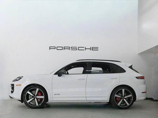 2026 Porsche Cayenne GTS