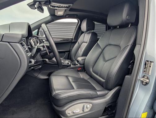 2023 Porsche Macan