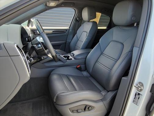 2022 Porsche Cayenne