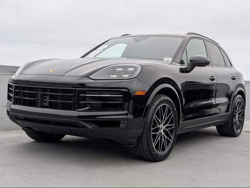 2024 Porsche Cayenne Base (Tiptronic)