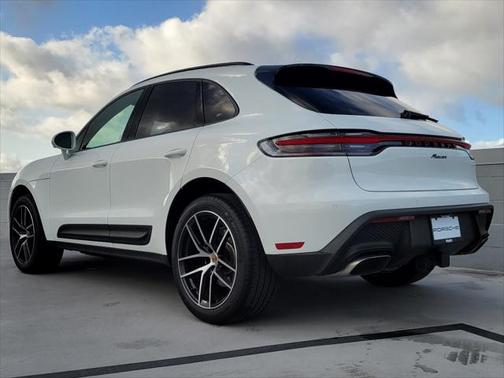 2024 Porsche Macan Base