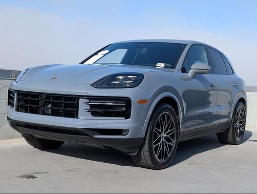 2024 Porsche Cayenne Base (Tiptronic)