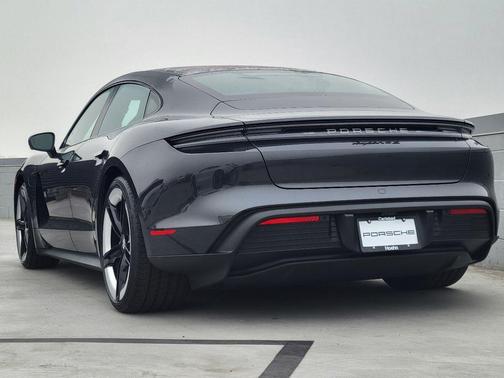 2025 Porsche Taycan 4S