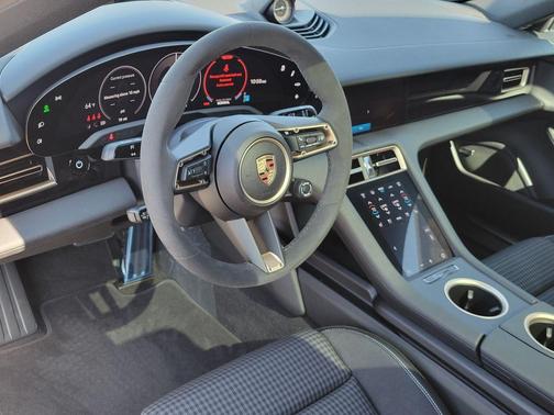 2025 Porsche Taycan 4S