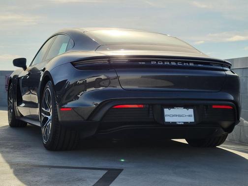 2025 Porsche Taycan 4S