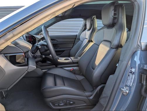 2026 Porsche Taycan GTS