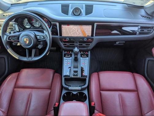 2023 Porsche Macan 