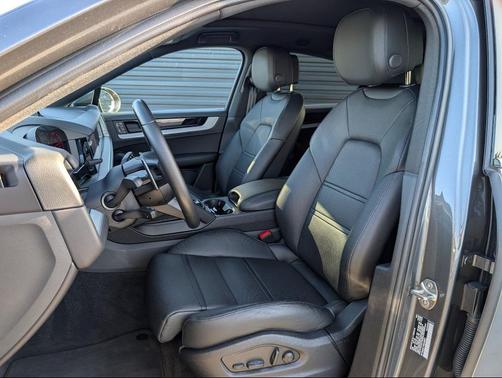 2024 Porsche Cayenne Cayenne