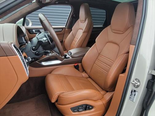2022 Porsche Cayenne Turbo