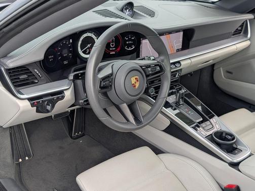 2021 Porsche 911 Targa 4S