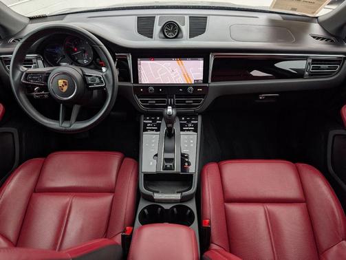2024 Porsche Macan 