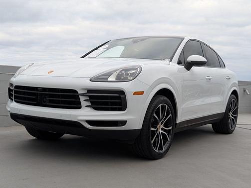Carrara White Metallic 2023 Porsche Cayenne Platinum Edition