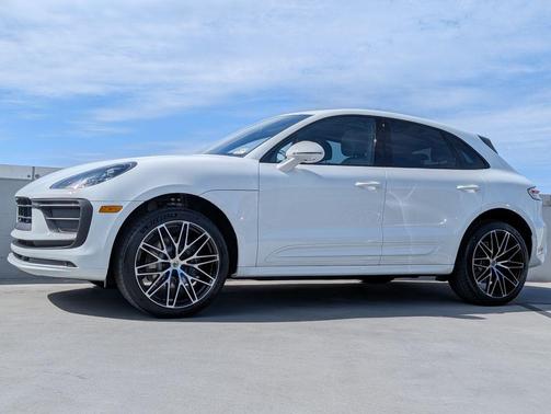 2026 Porsche Macan 