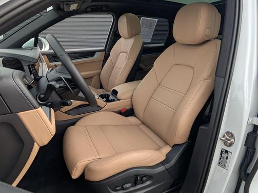 2025 Porsche Cayenne Cayenne