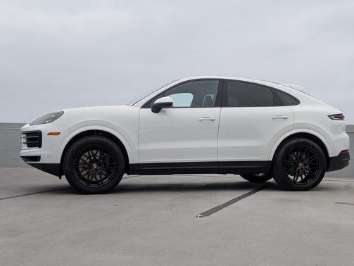 Chromite Black Metallic 2026 Porsche Cayenne S
