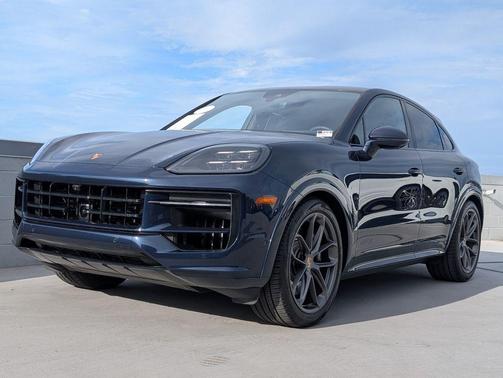 2025 Porsche Cayenne GTS