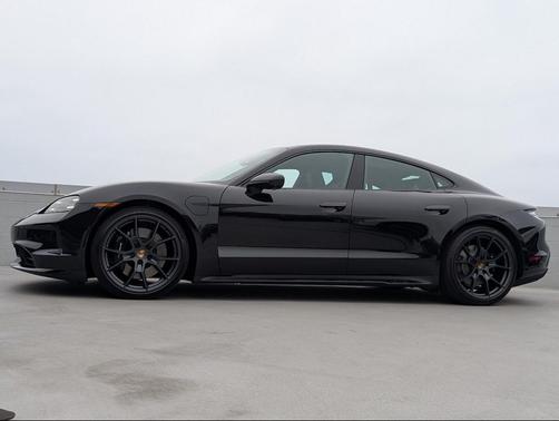 2025 Porsche Taycan GTS