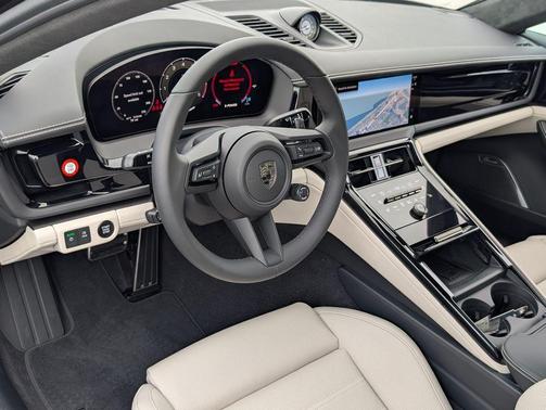 2026 Porsche Panamera Turbo