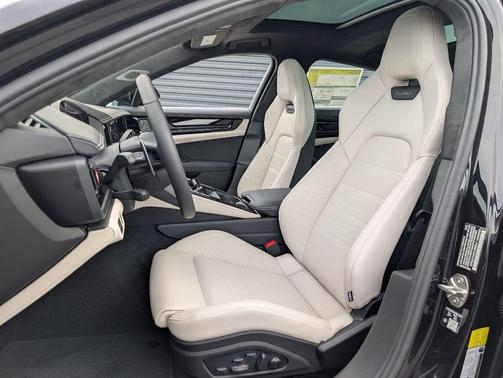 2026 Porsche Panamera Turbo