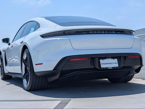 2025 Porsche Taycan 4