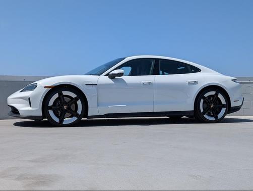 2025 Porsche Taycan 4
