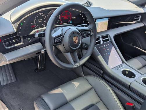 2025 Porsche Taycan 4