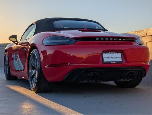 2025 Porsche 718 Boxster GTS 4.0