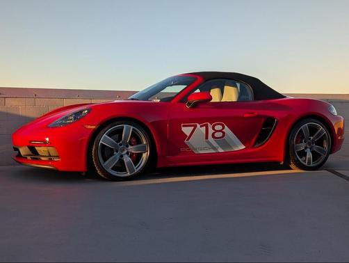 2025 Porsche 718 Boxster GTS 4.0
