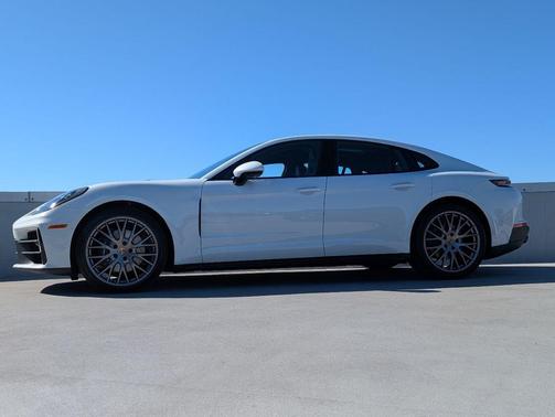 Carraraw 2026 Porsche Panamera