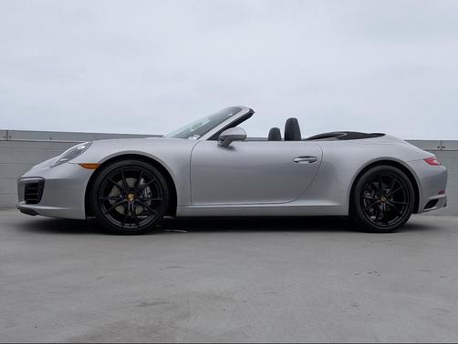 2018 Porsche 911 Carrera