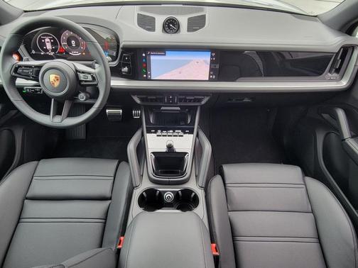 2025 Porsche Cayenne S