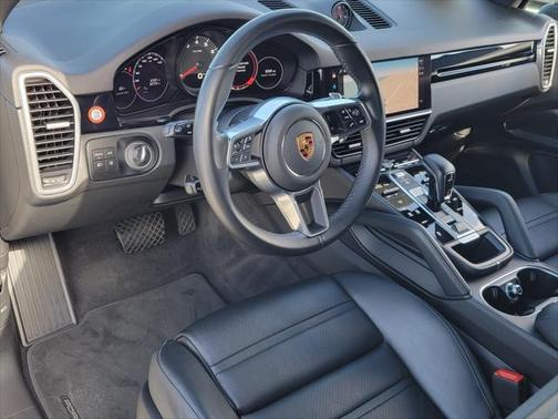 2022 Porsche Cayenne Platinum Edition