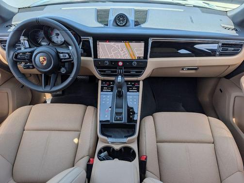 Jet Black 2026 Porsche Macan Macan