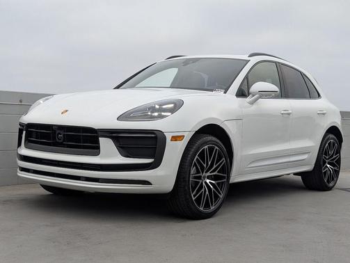 2026 Porsche Macan 