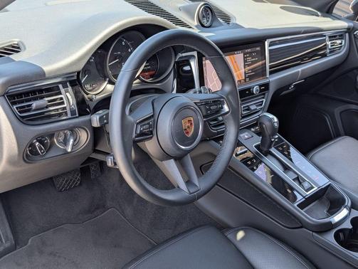 Volcano Grey Metallic 2023 Porsche Macan Macan