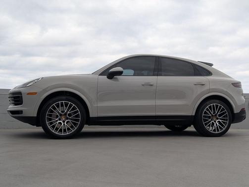 Chalk 2023 Porsche Cayenne Cayenne
