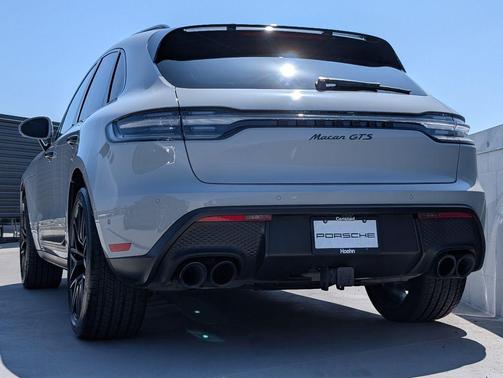 Chalk 2023 Porsche Macan Macan GTS